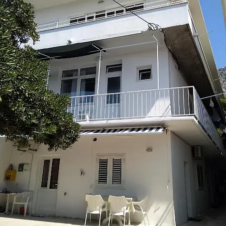Lodujera Appartement *
